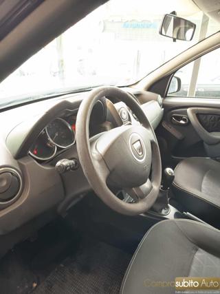 DACIA Duster usata 31