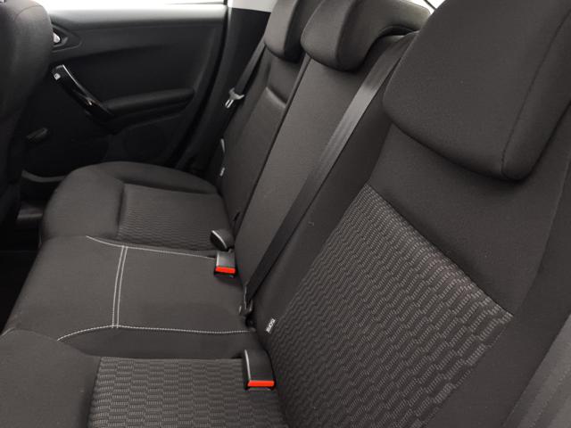 PEUGEOT 208 usata, con Touch screen