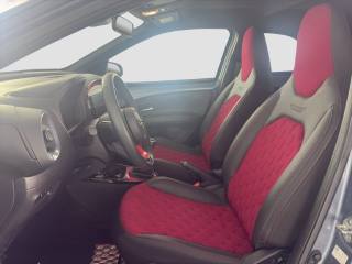 TOYOTA Aygo X usata 8