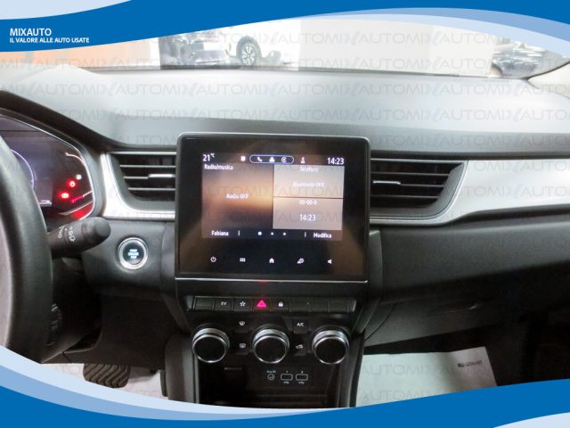 RENAULT Captur usata, con Autoradio