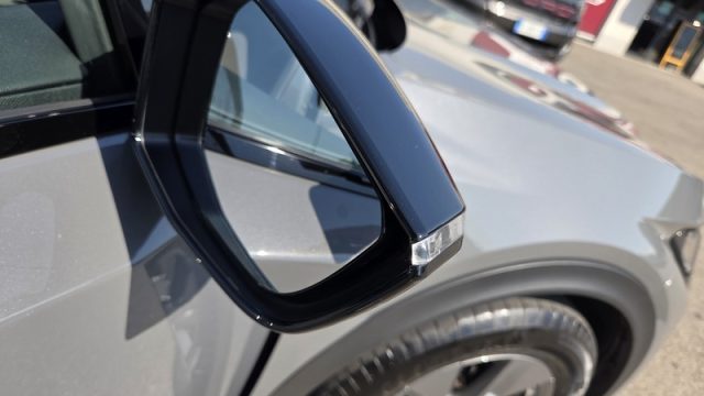 PEUGEOT 408 usata, con Controllo automatico clima