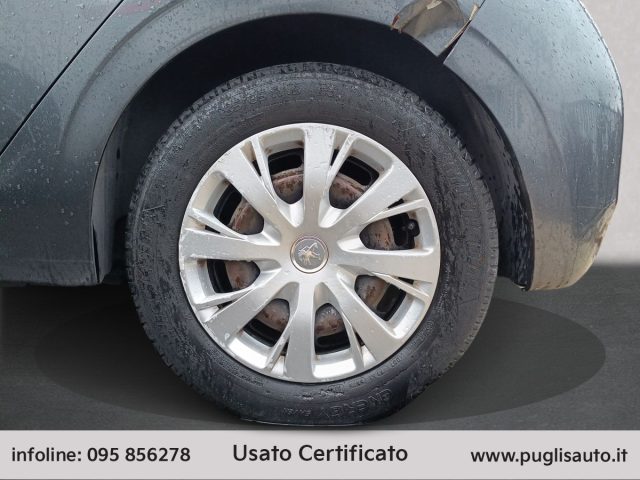 PEUGEOT 208 usata, con Sedile posteriore sdoppiato