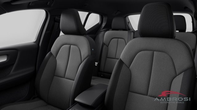 VOLVO XC40 usata 11