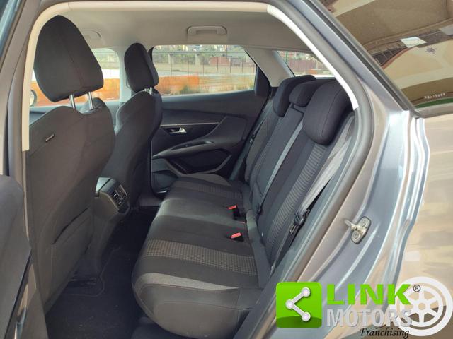 PEUGEOT 3008 usata, con Sedile posteriore sdoppiato