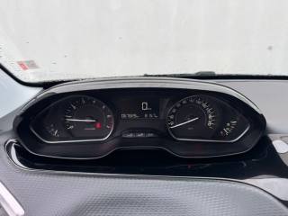 PEUGEOT 2008 usata, con Cruise Control