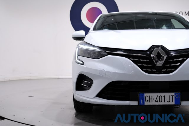 RENAULT Clio usata, con Apple CarPlay