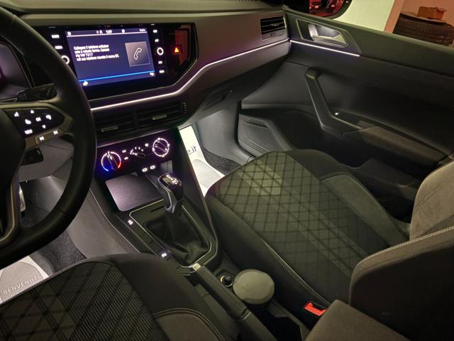 VOLKSWAGEN Taigo usata, con Leve al volante