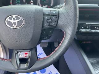 TOYOTA C-HR usata, con Park Distance Control