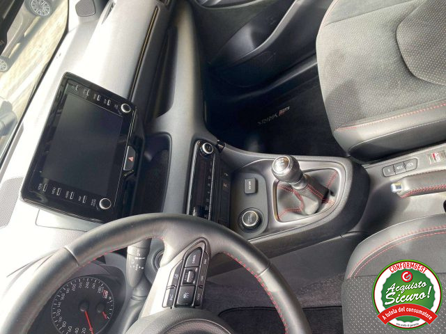 TOYOTA Yaris usata, con ESP