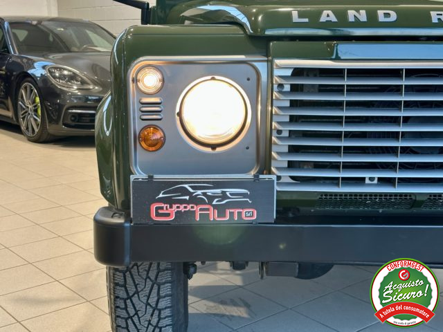 LAND ROVER Defender usata, con Lettore CD