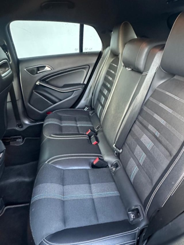 MERCEDES-BENZ CLA 200 usata, con Fari Xenon