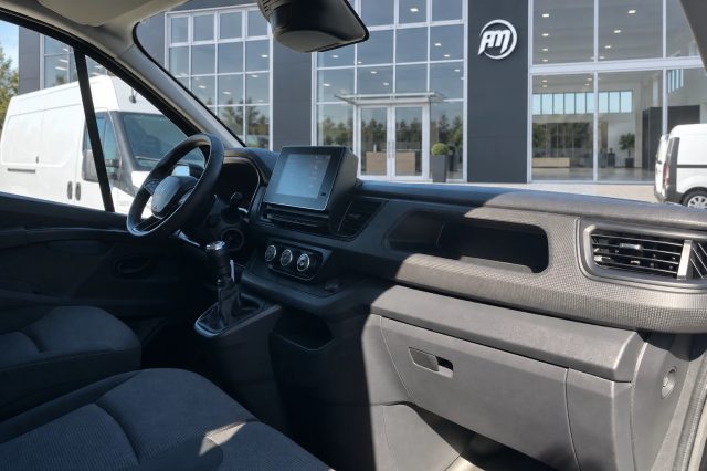 RENAULT Trafic usata, con ESP