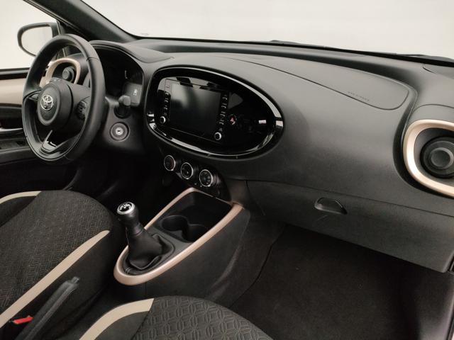 TOYOTA Aygo X usata, con Autoradio digitale