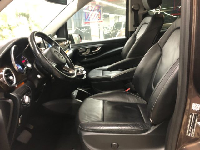 MERCEDES-BENZ V 220 usata, con Airbag testa