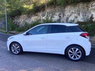 HYUNDAI i20 usata, con Alzacristalli elettrici