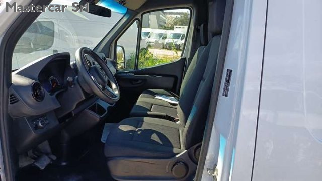 MERCEDES-BENZ Sprinter usata, con Autoradio
