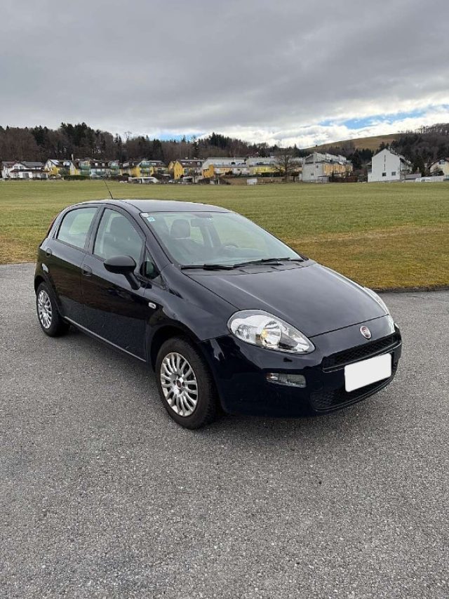 FIAT Punto usata, con Autoradio