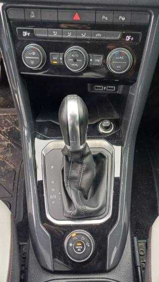 VOLKSWAGEN T-Roc usata 13