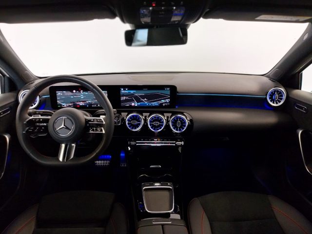 MERCEDES-BENZ A 200 usata, con Sedili sportivi