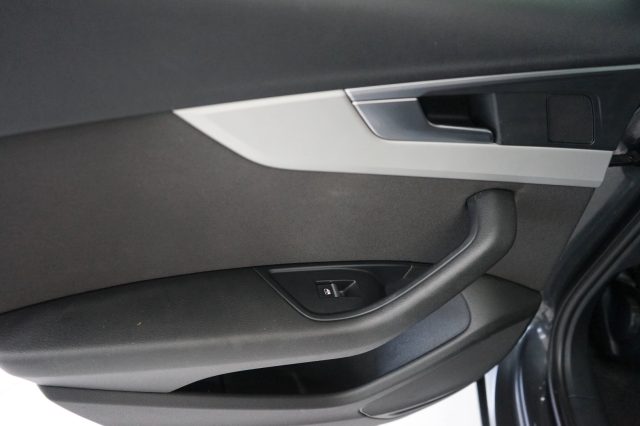 AUDI A4 usata, con Frenata d