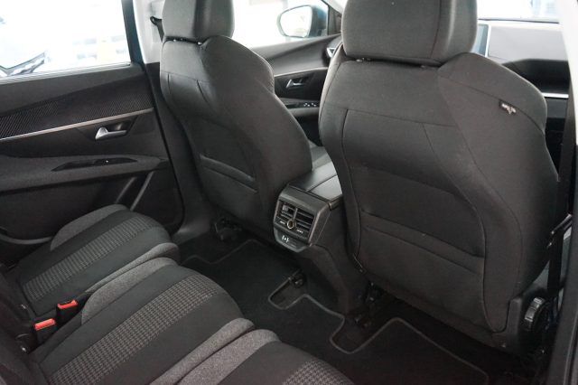 PEUGEOT 5008 usata 39