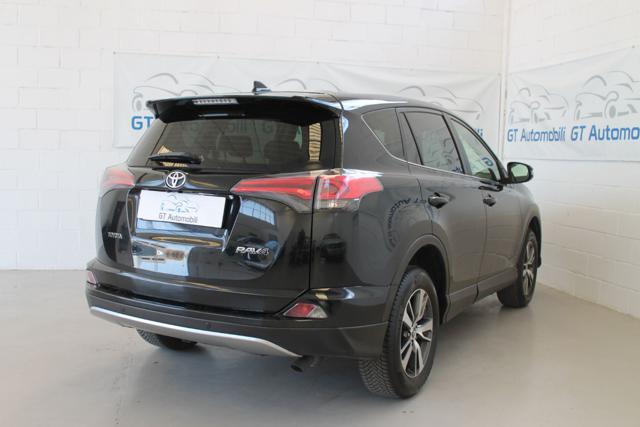 TOYOTA RAV 4 usata, con Autoradio