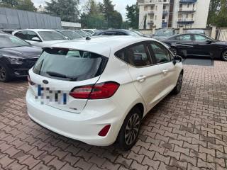 FORD Fiesta usata, con Autoradio