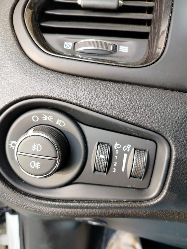 JEEP Renegade usata 23