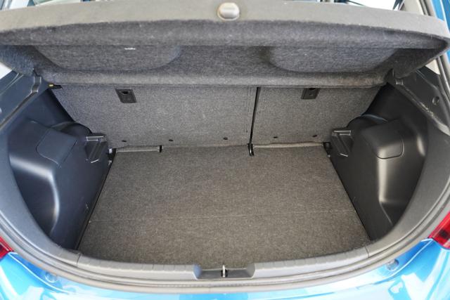 TOYOTA Yaris usata 20