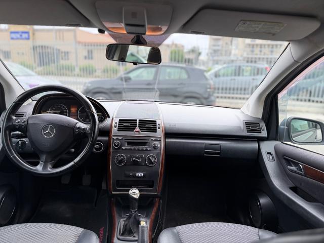 MERCEDES-BENZ A 180 usata, con ESP