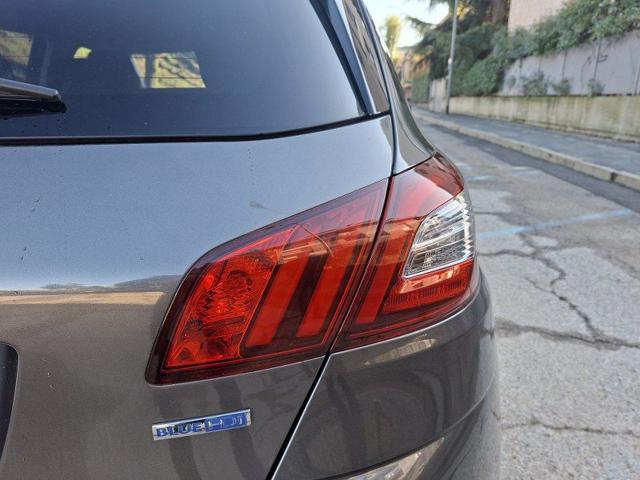 PEUGEOT 308 usata, con Touch screen