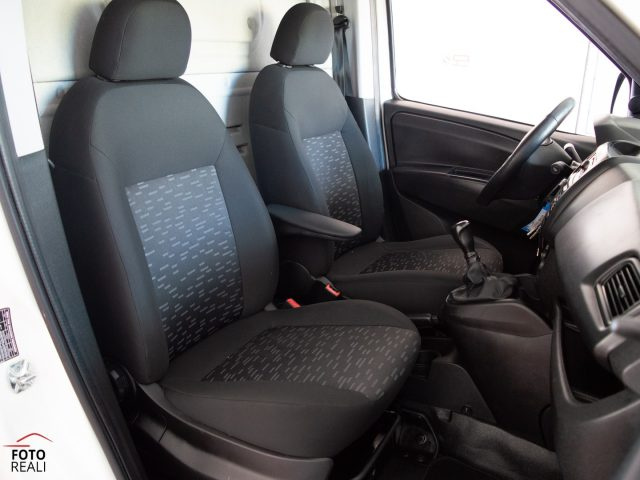 OPEL Combo usata, con Servosterzo