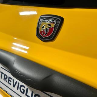 ABARTH 695 usata, con Apple CarPlay