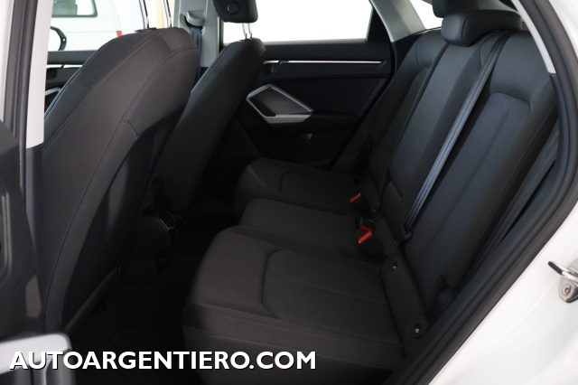 AUDI Q3 usata, con Sensori di parcheggio posteriori