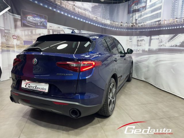 ALFA ROMEO Stelvio usata, con Autoradio