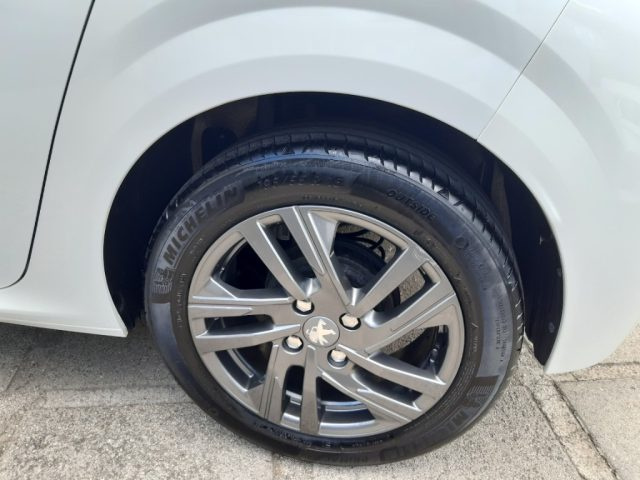 PEUGEOT 208 usata, con Vivavoce