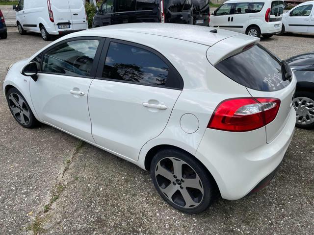 KIA Rio usata, con Airbag laterali