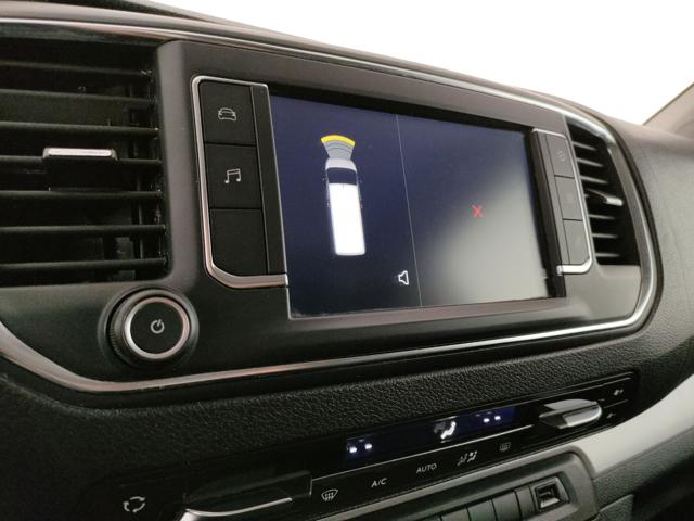 OPEL Zafira Life usata, con Park Distance Control