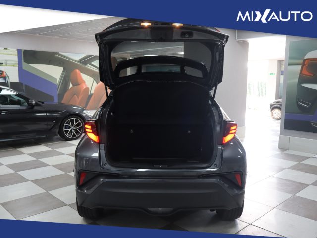 TOYOTA C-HR usata, con Boardcomputer