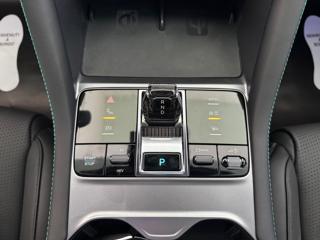 BYD Seal usata, con USB