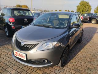 LANCIA Ypsilon usata, con Airbag