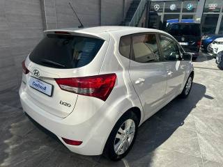 HYUNDAI iX20 usata, con Specchietti laterali elettrici