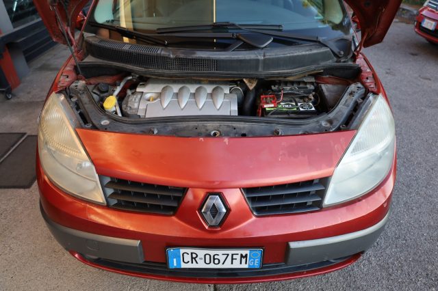 RENAULT Scenic usata 77