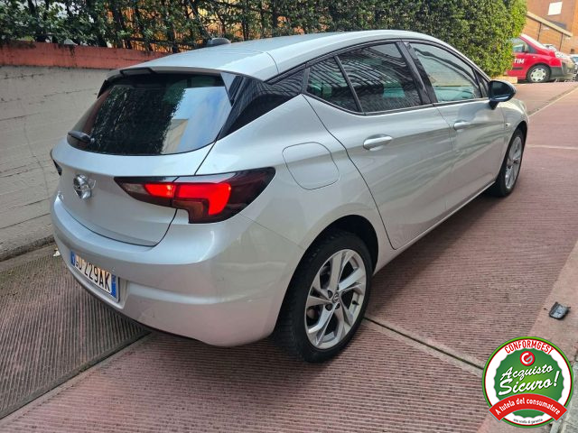 OPEL Astra usata, con Autoradio