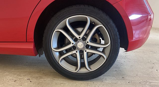 MERCEDES-BENZ A 180 usata, con Touch screen