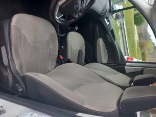 FORD Tourneo Courier usata, con Autoradio