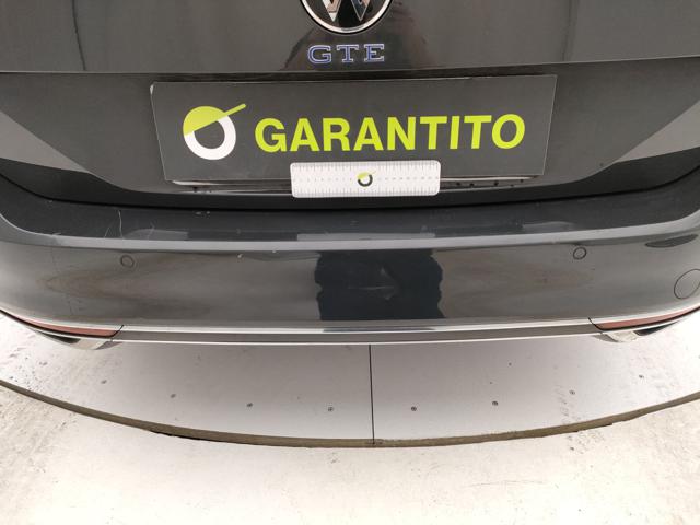 VOLKSWAGEN Passat Variant usata, con Sensori di parcheggio posteriori