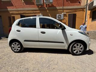 HYUNDAI i10 usata, con Alzacristalli elettrici