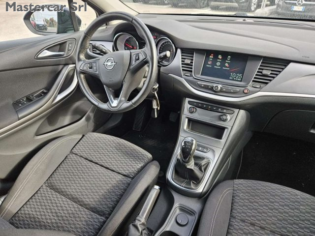 OPEL Astra usata, con Cruise Control