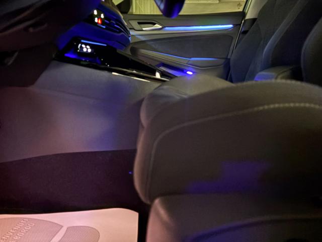 VOLKSWAGEN Golf usata, con Fari LED